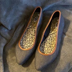 Dr. Scholl’s flats *last chance* 🥿